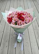 Букет цветов из:  Альстромерии в Черепеть