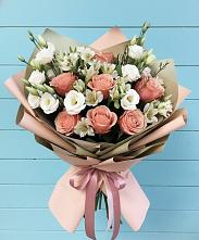 Букет цветов из:  Розы, Альстромерии и Лизиантусы в Черепеть