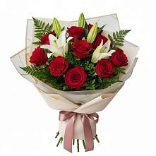 Букет цветов из:  Лилии и Розы в Черепеть