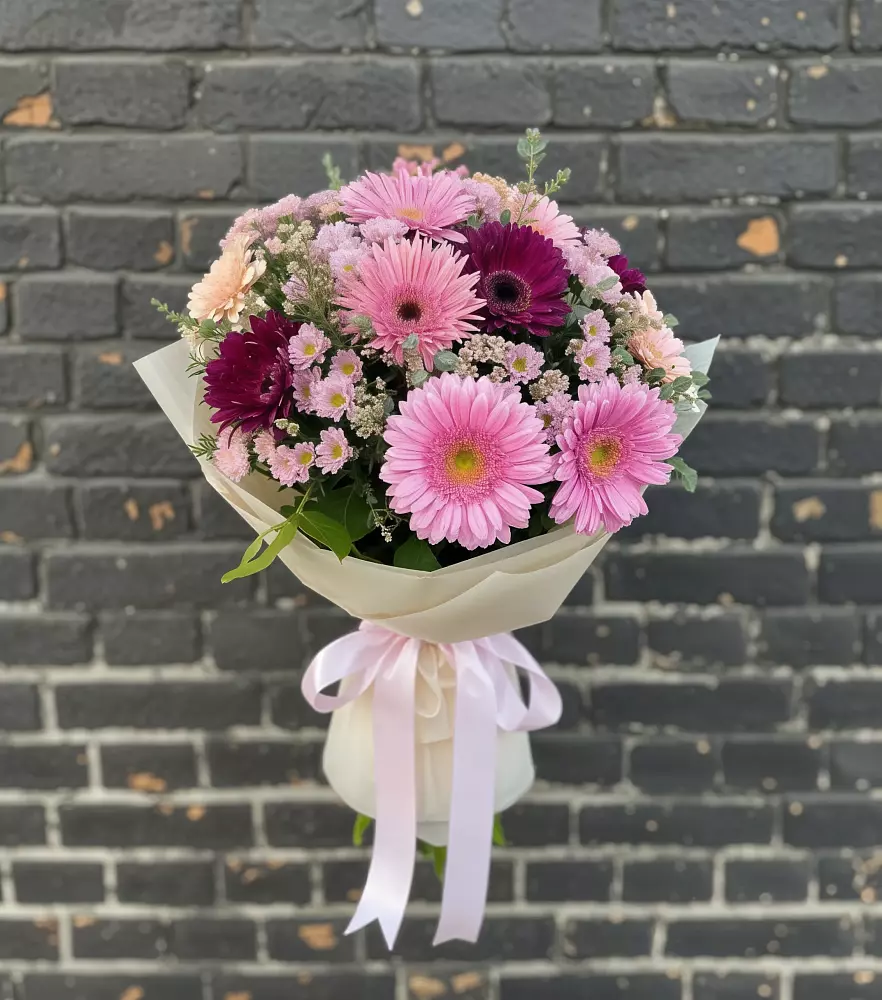 Букет цветов из: Герберы и Хризантемы в Черепеть