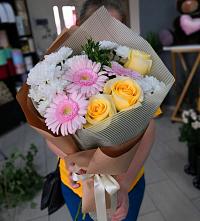 Букет цветов из:  Герберы, Розы и Хризантемы в Черепеть