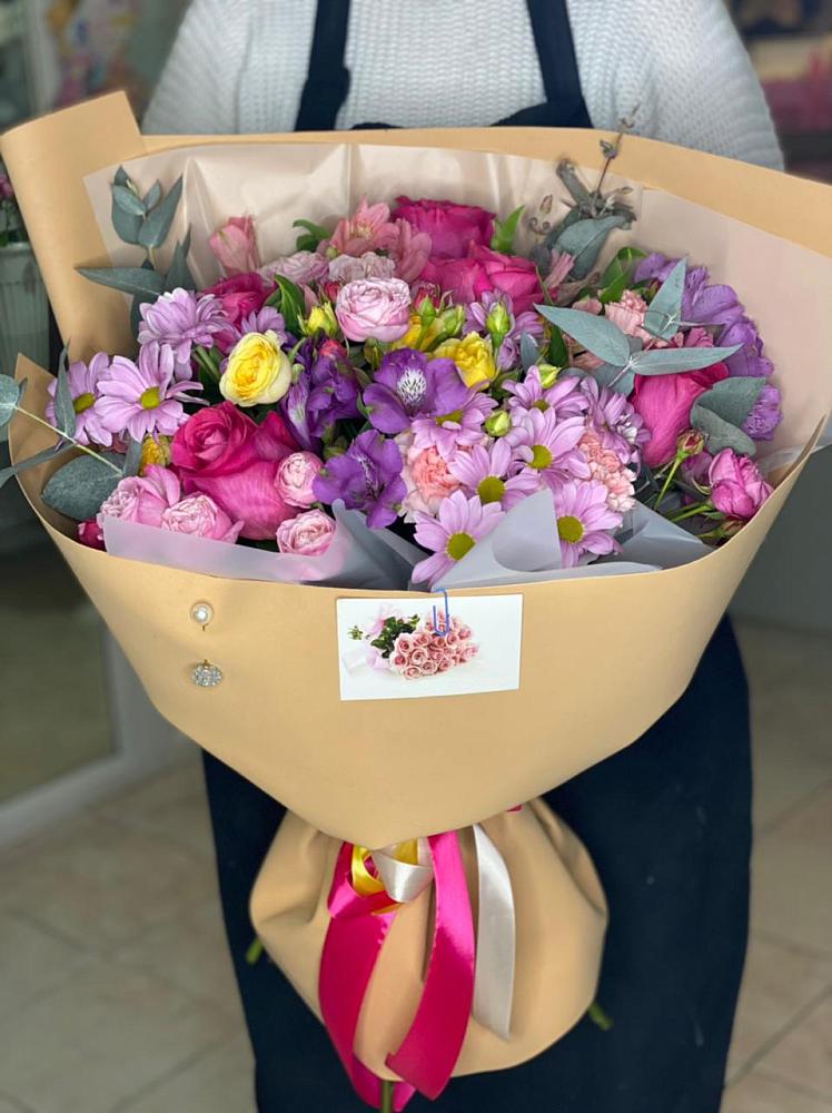 Букет цветов из: Хризантемы, Гвоздики и Альстромерии в Черепеть