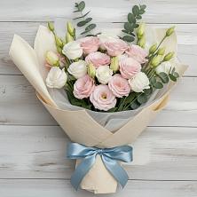 Букет цветов из:  Лизиантусы в Черепеть