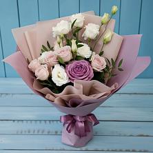 Букет цветов из:  Розы и Лизиантусы в Черепеть