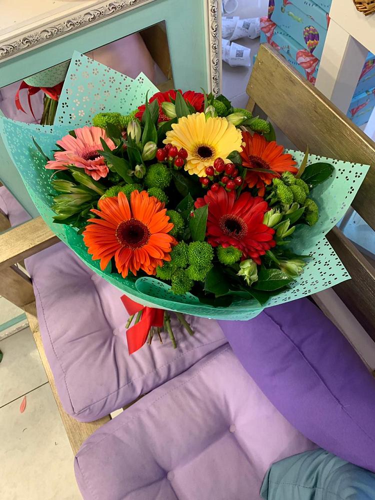 Букет цветов из: Герберы, Хризантемы и Альстромерии в Черепеть