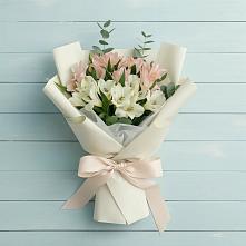 Букет цветов из:  Альстромерии в Черепеть