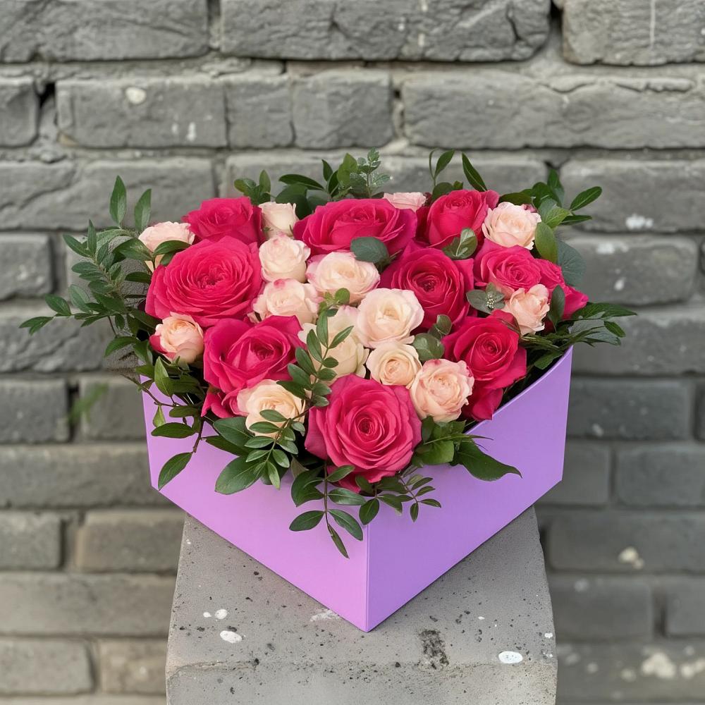 Цветочная композиция из Розы в коробке в Черепеть