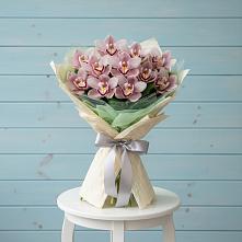 Букет цветов из:  Орхидеи и Розы в Черепеть
