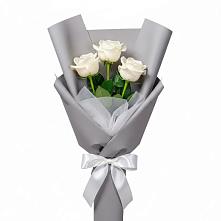 Букет 3 белые розы в Черепеть