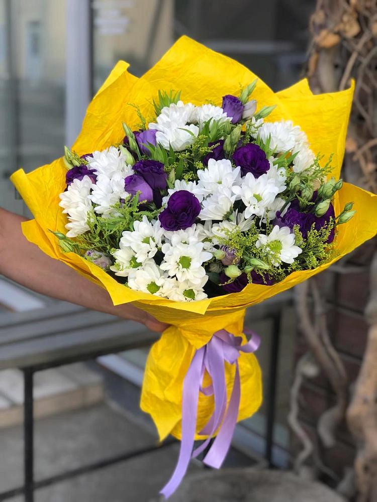 Букет цветов из: Ирисы, Хризантемы и Ромашки в Черепеть