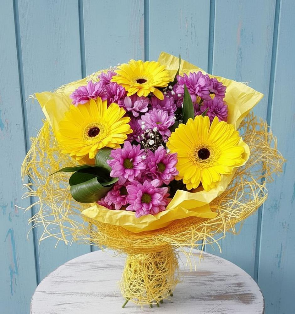 Букет цветов из: Хризантемы и Герберы в Черепеть