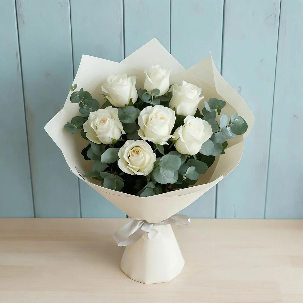 Букет Белые розы в Эвкалипте в Черепеть