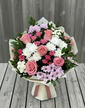 Букет цветов из:  Альстромерии, Гвоздики, Розы и Хризантемы в Черепеть