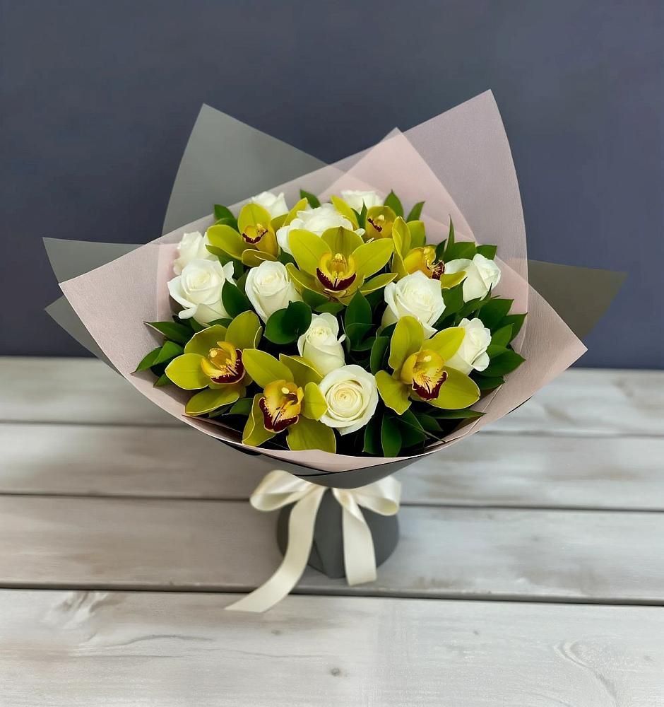 Букет цветов из: Орхидеи и Розы в Черепеть