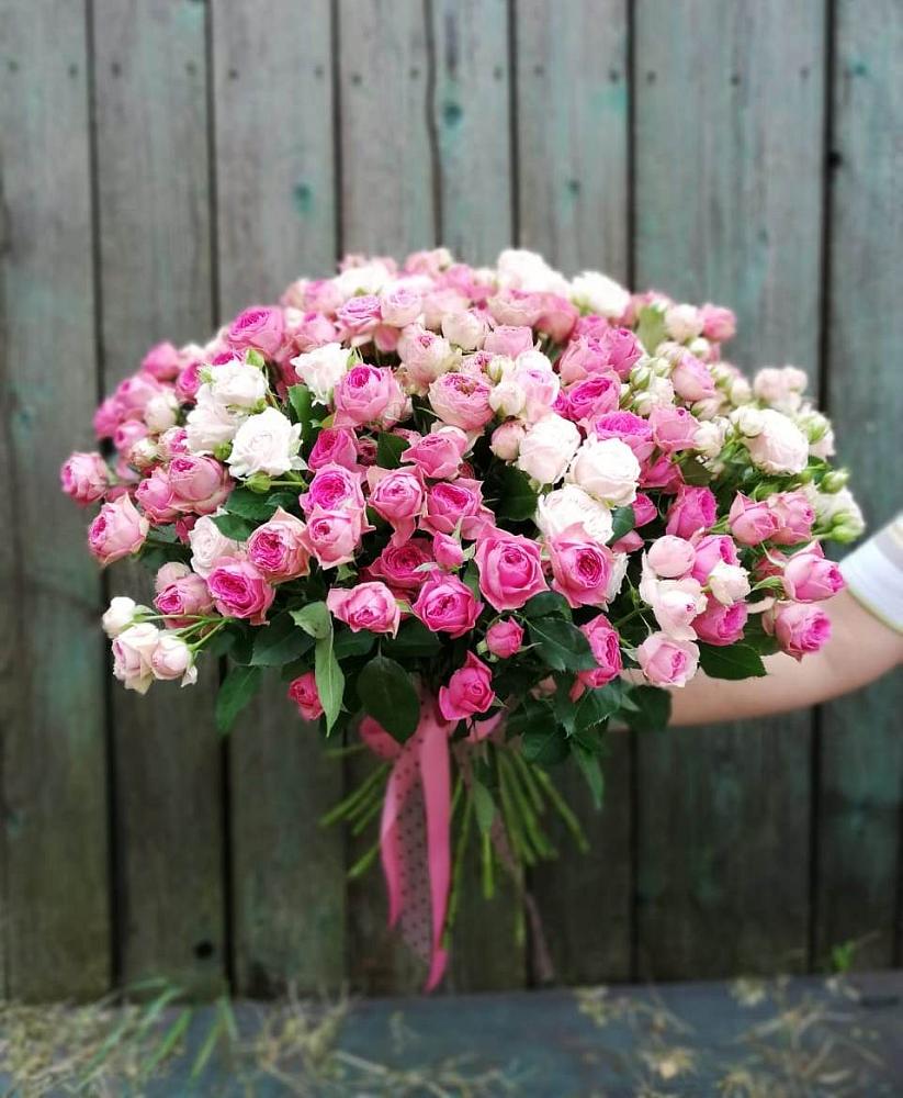 Букет Розовые кустовые розы Натали и Лав Лидия в Черепеть