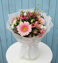 Букет цветов из:  Герберы, Альстромерии и Лизиантусы в Черепеть