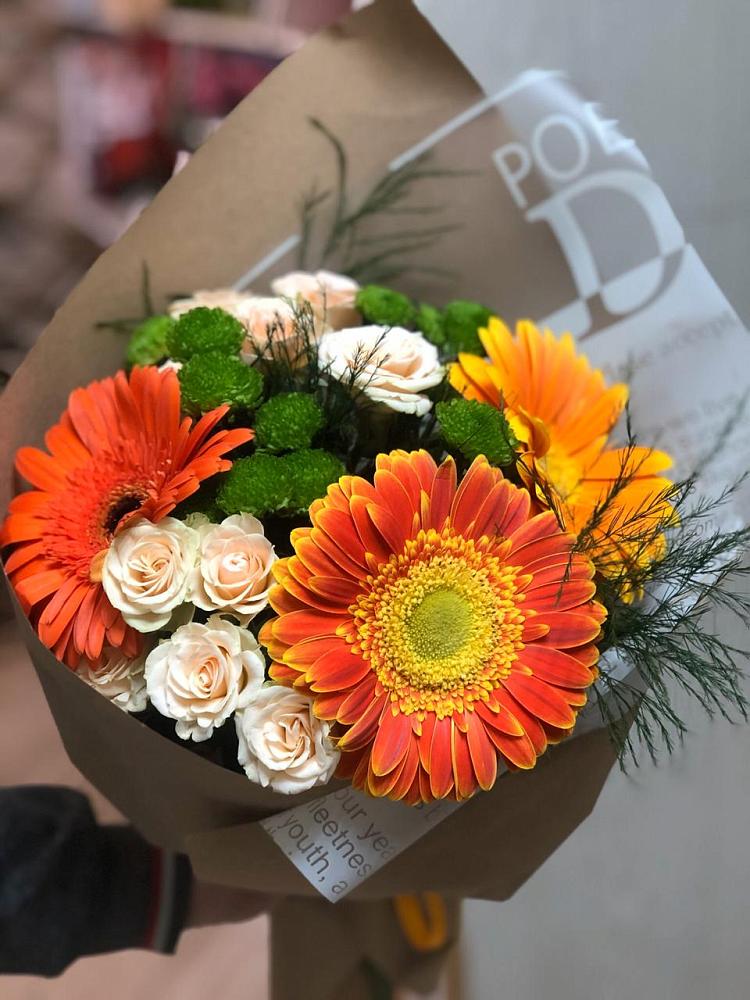Букет цветов из: Герберы, Хризантемы и Розы в Черепеть