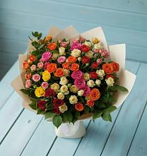 Букет Микс из разноцветных кустовых роз в Черепеть